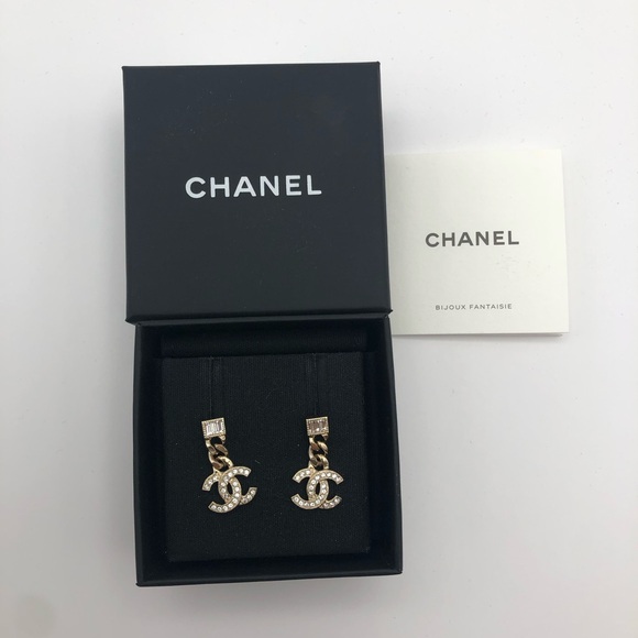 Chanel Earrings - Picture 1 of 4
